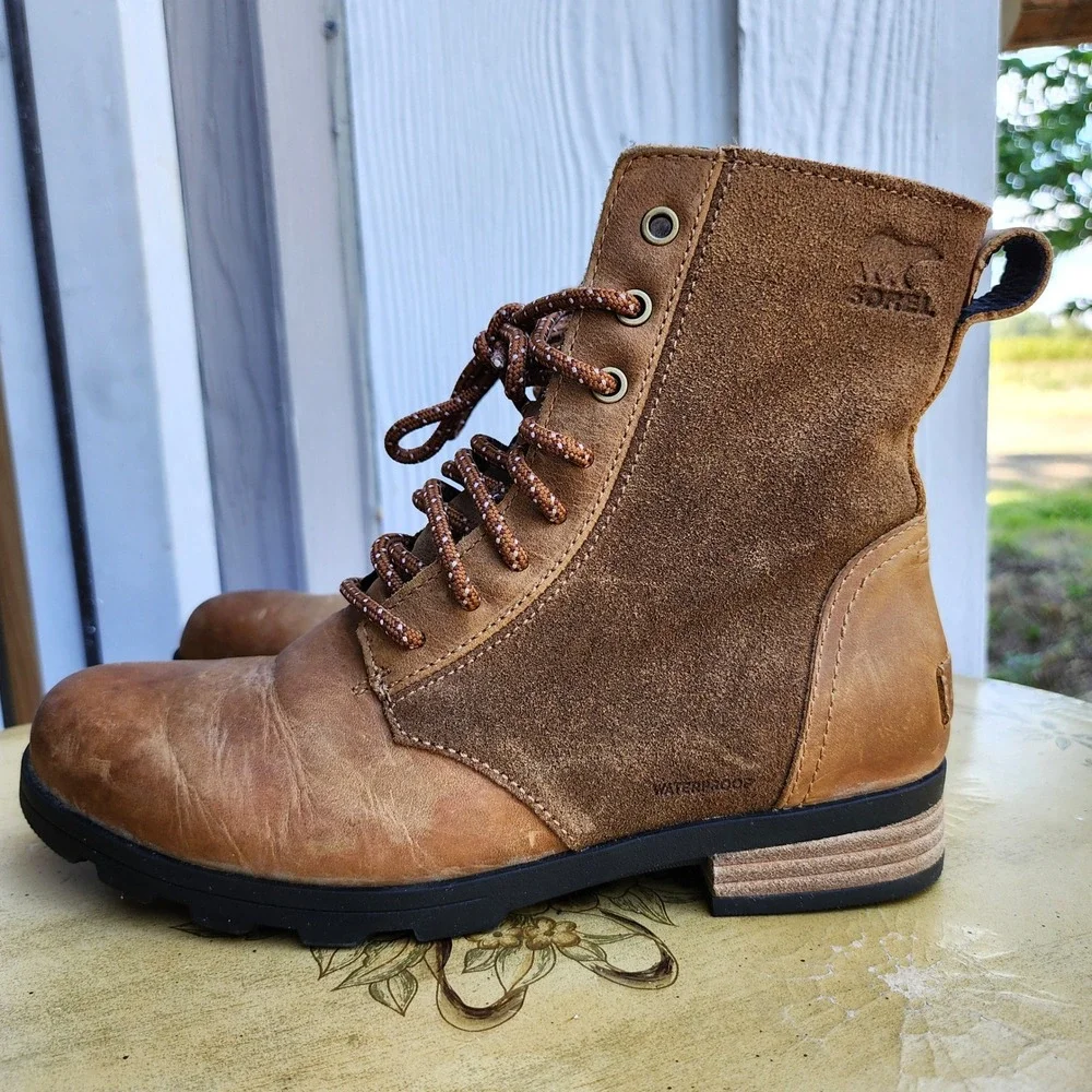 Sorel Sz 7.5 Brown Leather Emelie Short Lace Waterproof Boots Moto NL3310-224